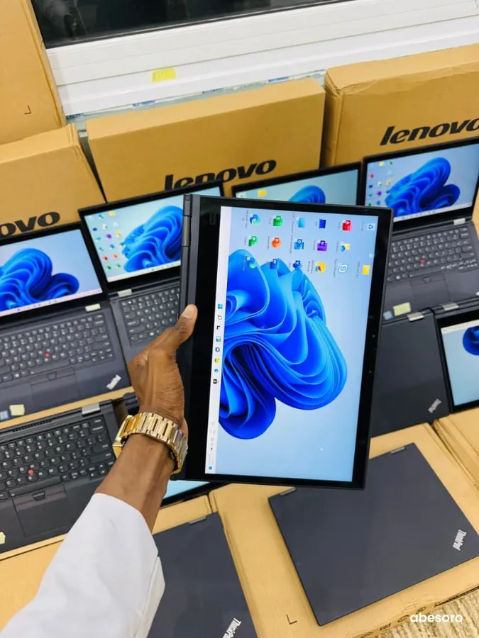 Lenovo ThinkPad X380 Yoga – Core i5 8ᵉ Génération ✨ État comme neuf – Reconditionné en carton 📦 (image 3)