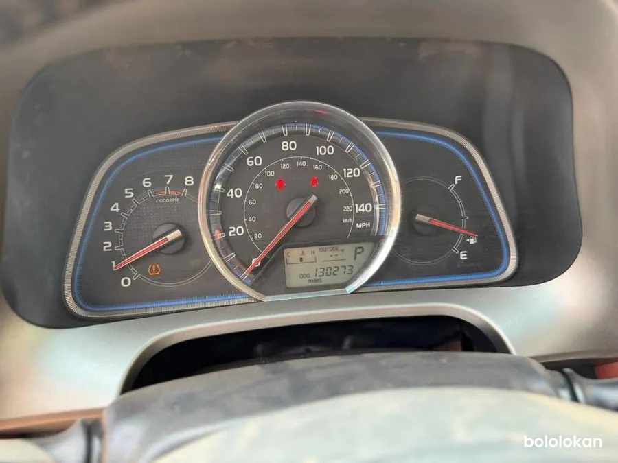 RAV4 LIMITED 2015 FULL OPTIONS (image 2)