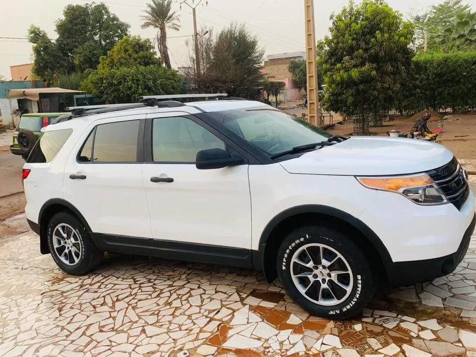 FORD EXPLORER 2013 au revoir (image 2)
