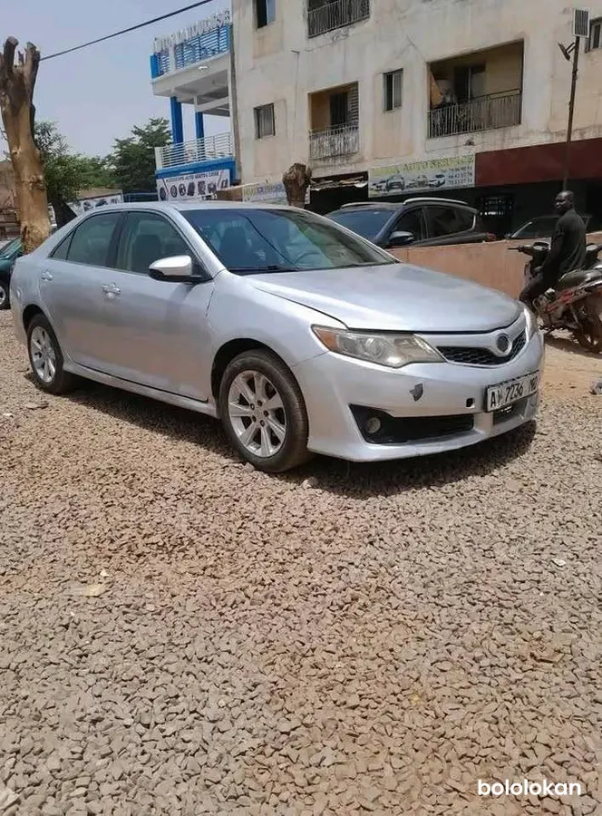 Toyota Camry 2014 (image 4)