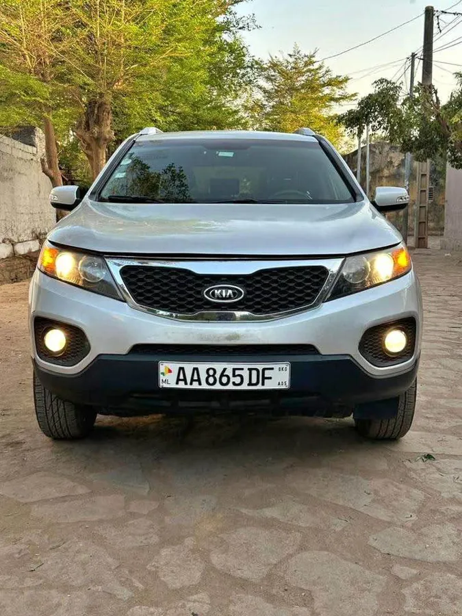 Kia Sorento Année 2011 (image 1)