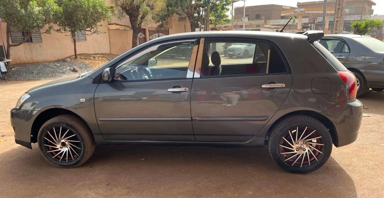 Toyota Corolla Drogba – Année 2007 (image 10)