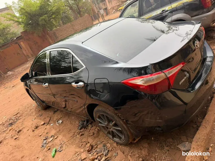 TOYOTA COROLLA S 2014 (image 7)
