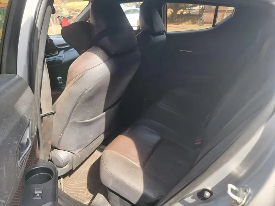 Toyota C-HR Hybride 2020 (image 8)