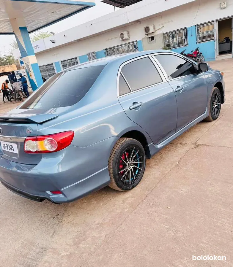 Toyota Corolla S 2012 (image 2)