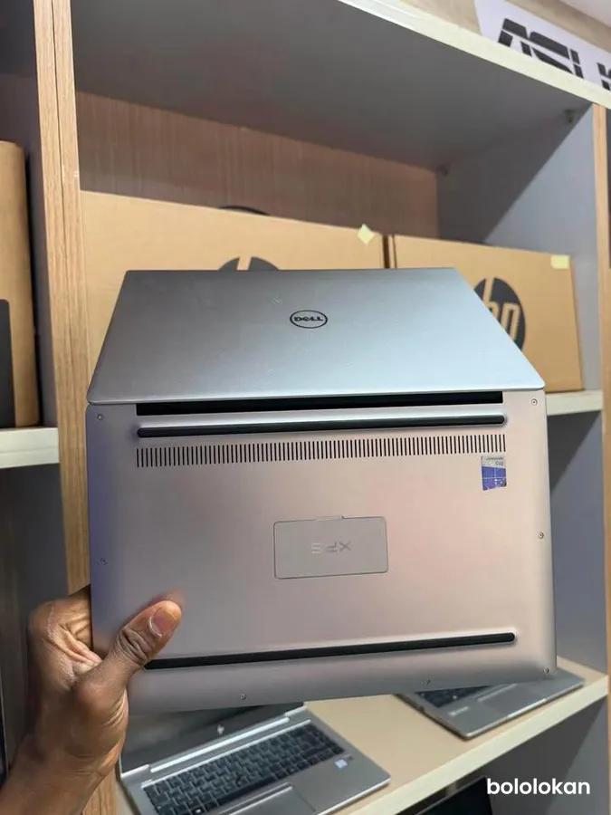 Dell XPS 13 9360 (image 2)