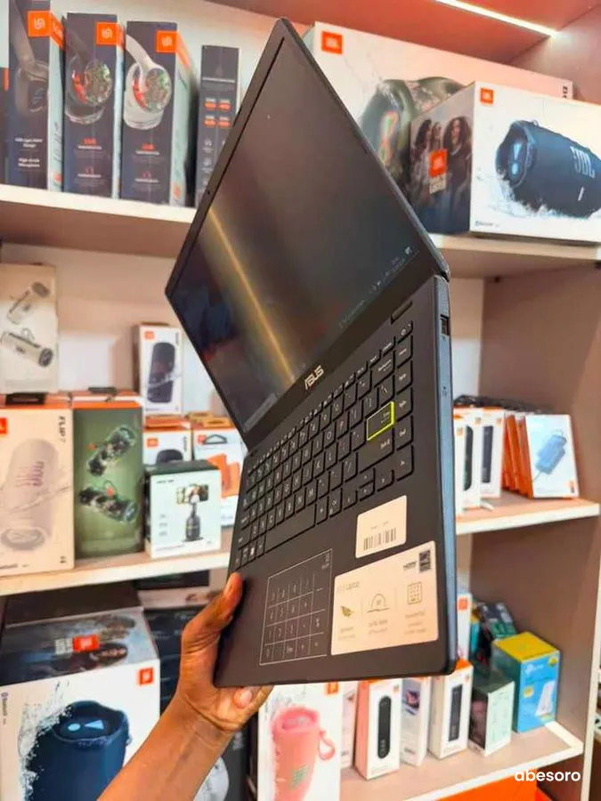 Asus Laptop 13th Génération (image 4)