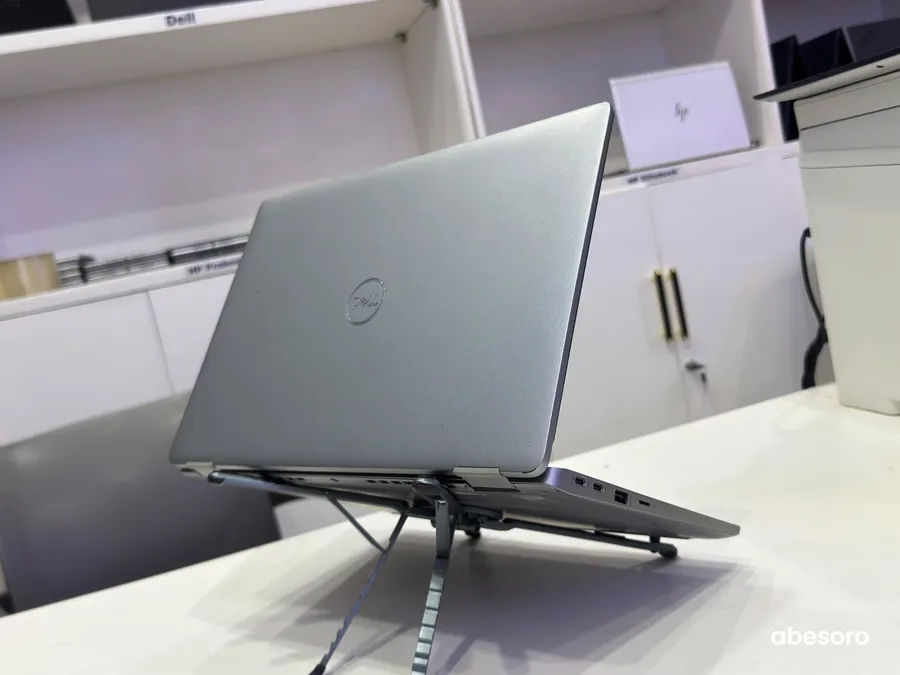 DELL LATITUDE 5320 (image 4)