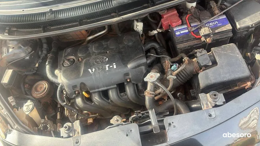 Toyota Yaris Berline (image 8)