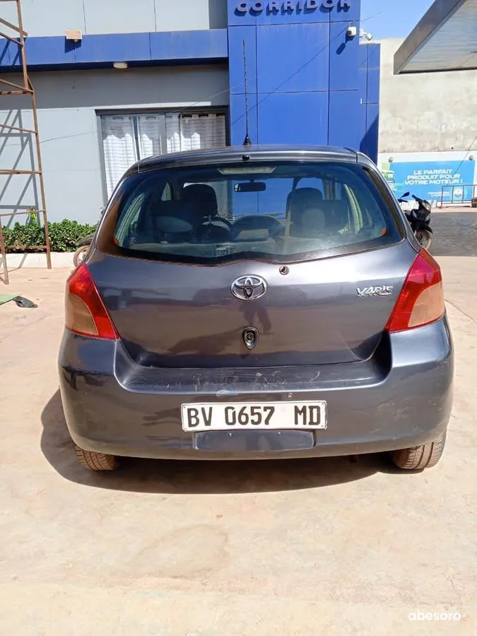 Toyota Yaris 2008 (image 4)