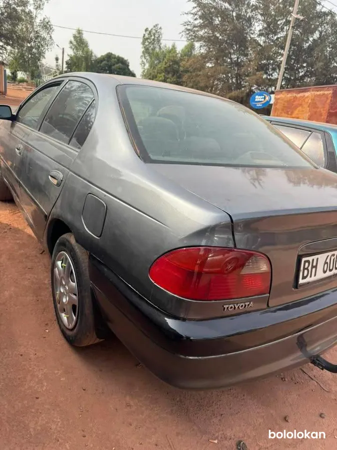 2004 Toyota avensis (image 6)