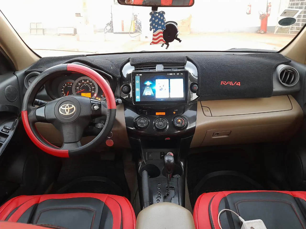 Toyota rav 4 , essence climatisée automatique (image 4)
