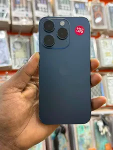 iPhone 15 pro 128 Go 1 SIM