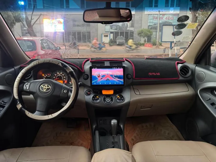 Toyota Rav4 limited 2010 (image 3)