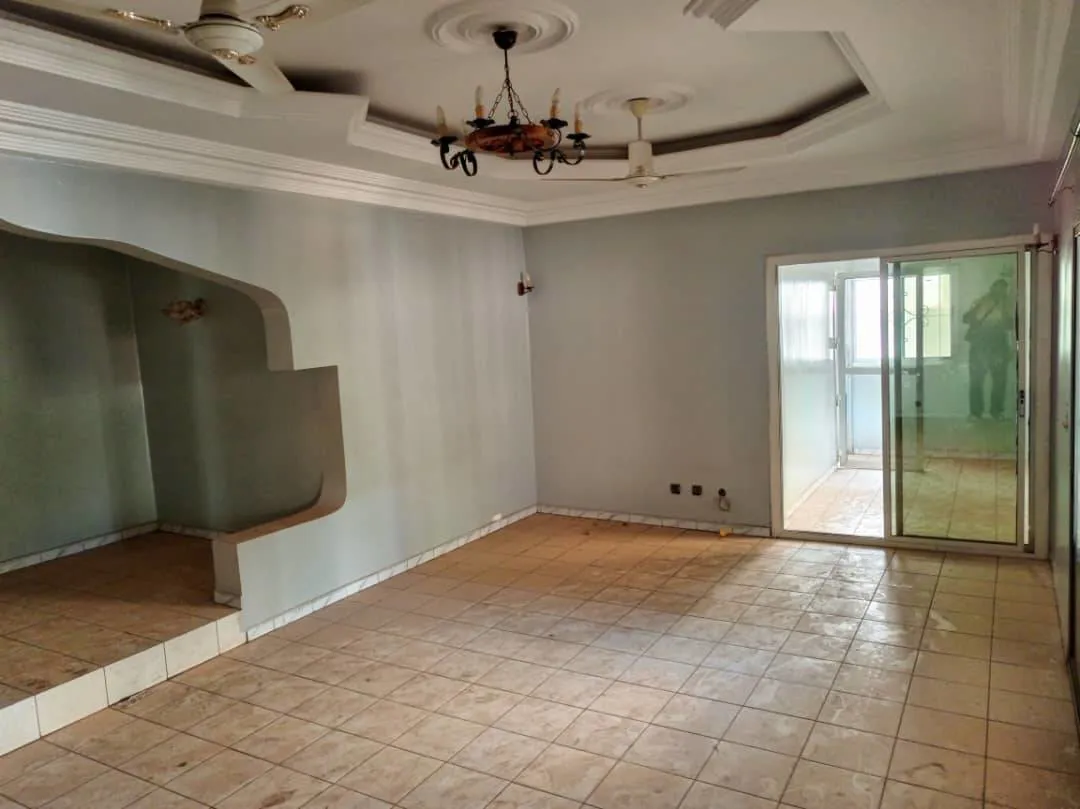 Villa pour bureaux ou habitation à louer à Faso kanu (image 4)
