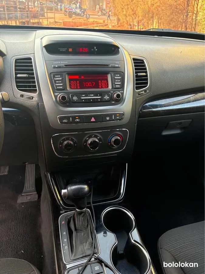 KIA Sorento Année 2014 (image 6)