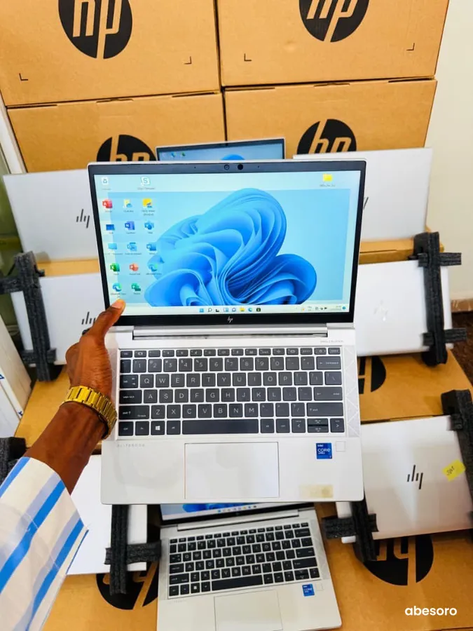 HP EliteBook 840 G8 – Core i7 11ᵉ Génération (image 1)