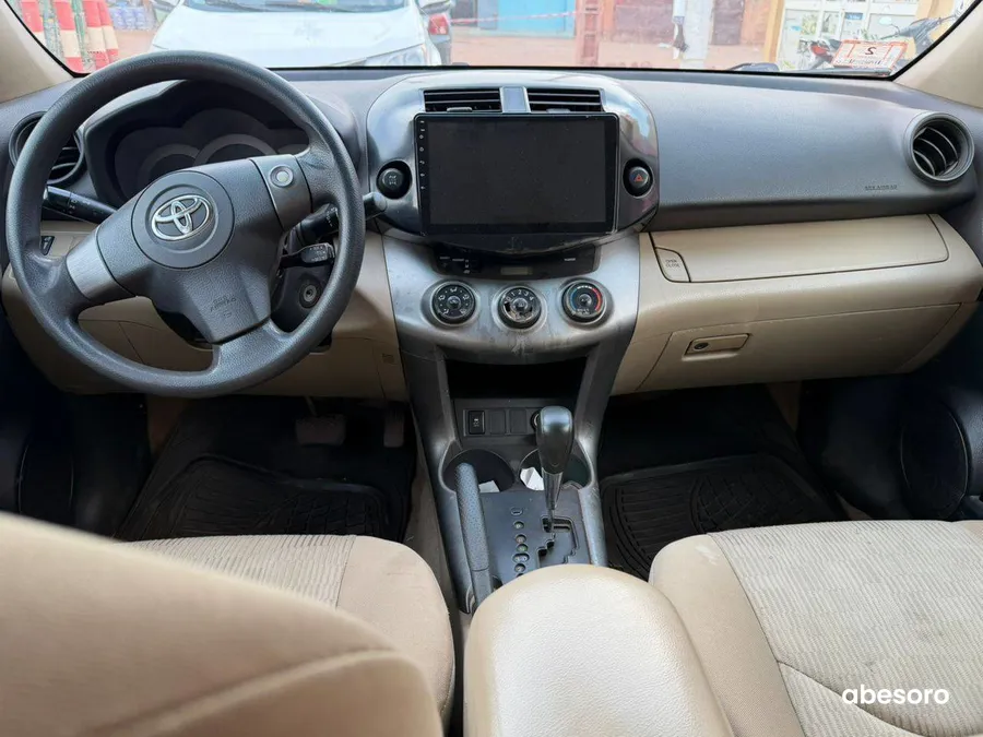 TOYOTA RAV4 ANNÉE 2010 (image 3)