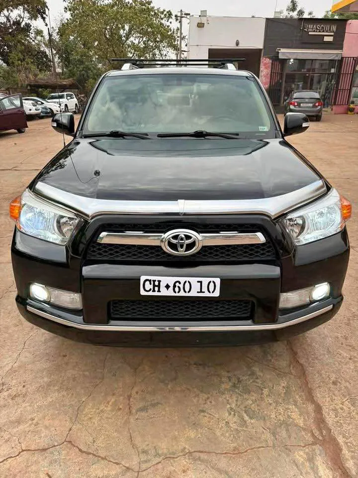 Toyota 4 Rhunner année 2011 (image 1)