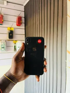 iPhone XR 64 go