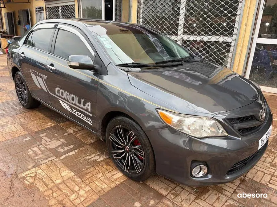 Toyota Corolla S 2012 (image 2)