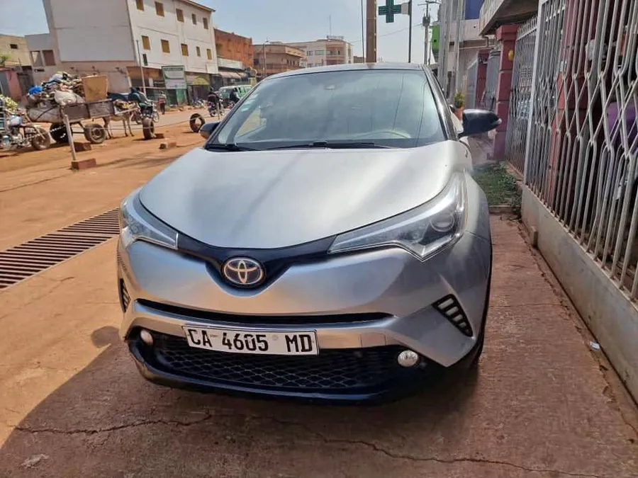 Toyota C-HR Hybride 2020 (image 1)