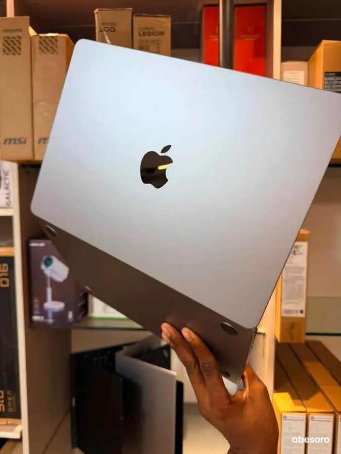 MacBook Air M2 (image 4)