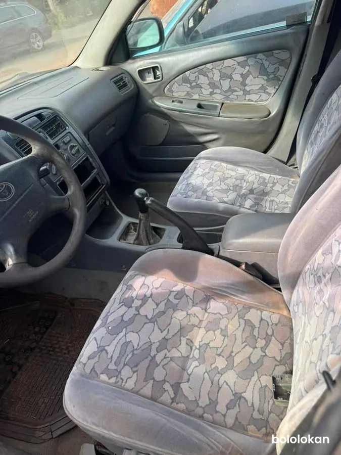 2004 Toyota avensis (image 3)