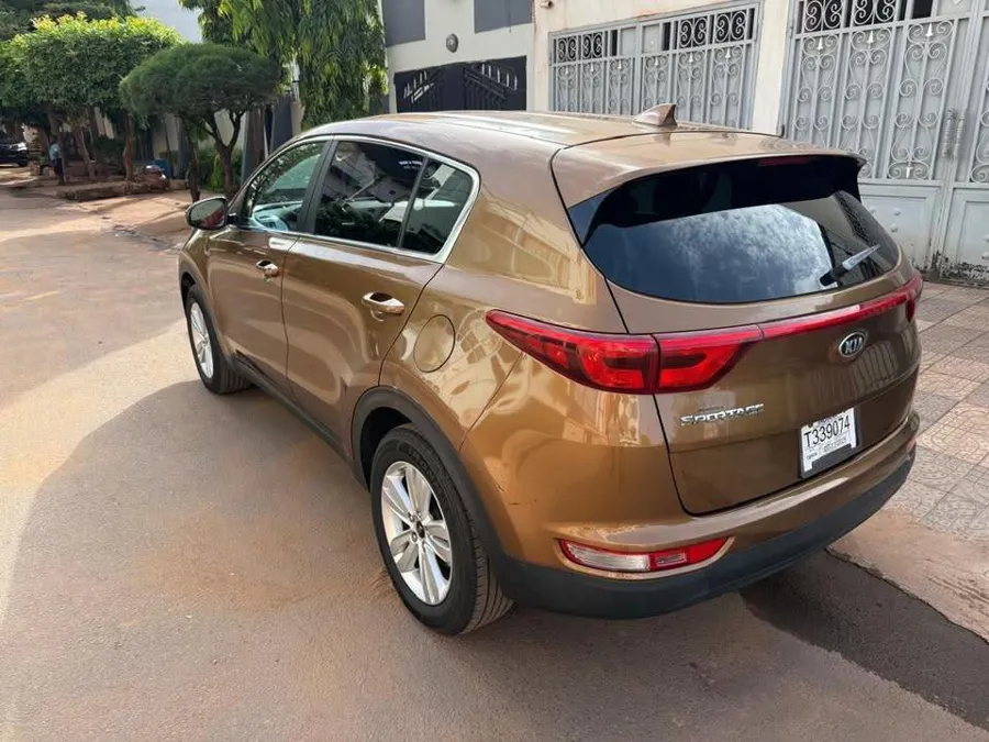 Kia Sportage 2016 (image 2)