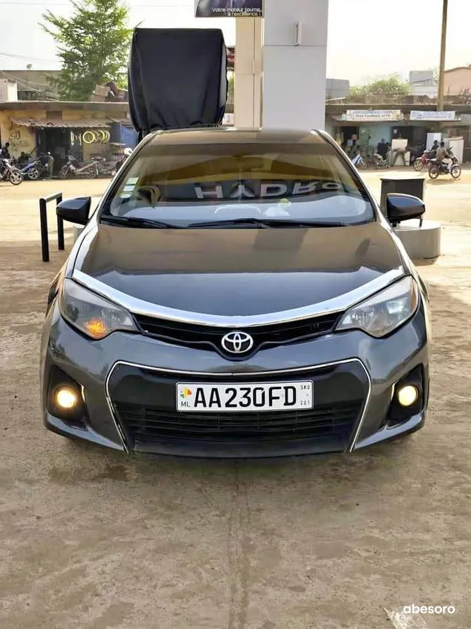Toyota Corolla S 2014 (image 1)