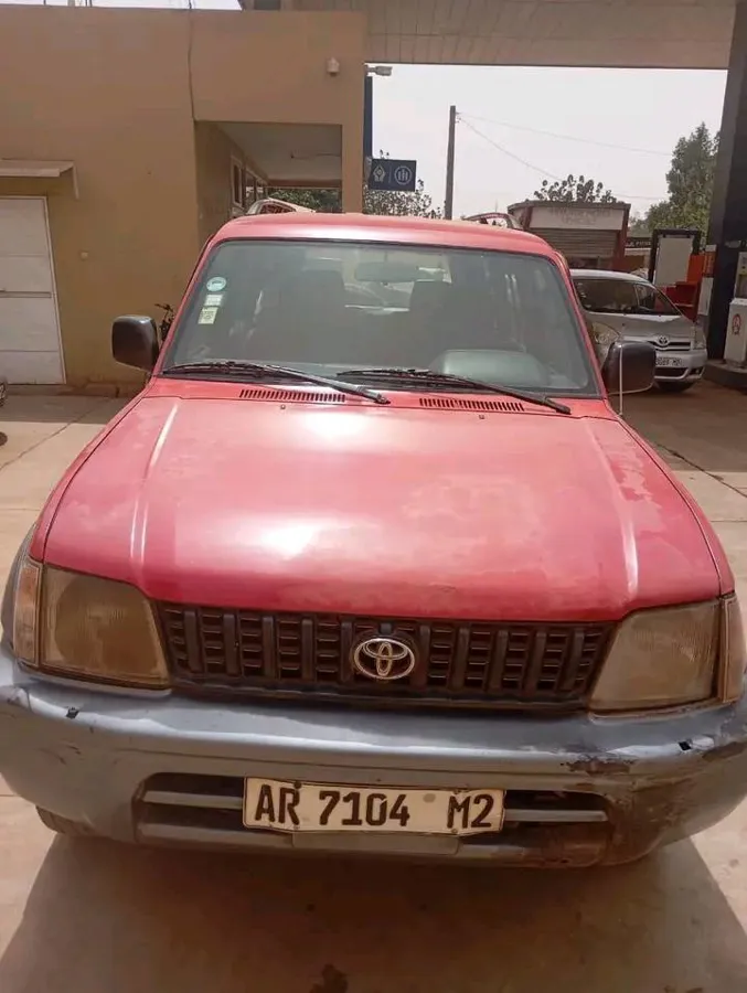 Toyota Land Cruiser Prado (image 3)