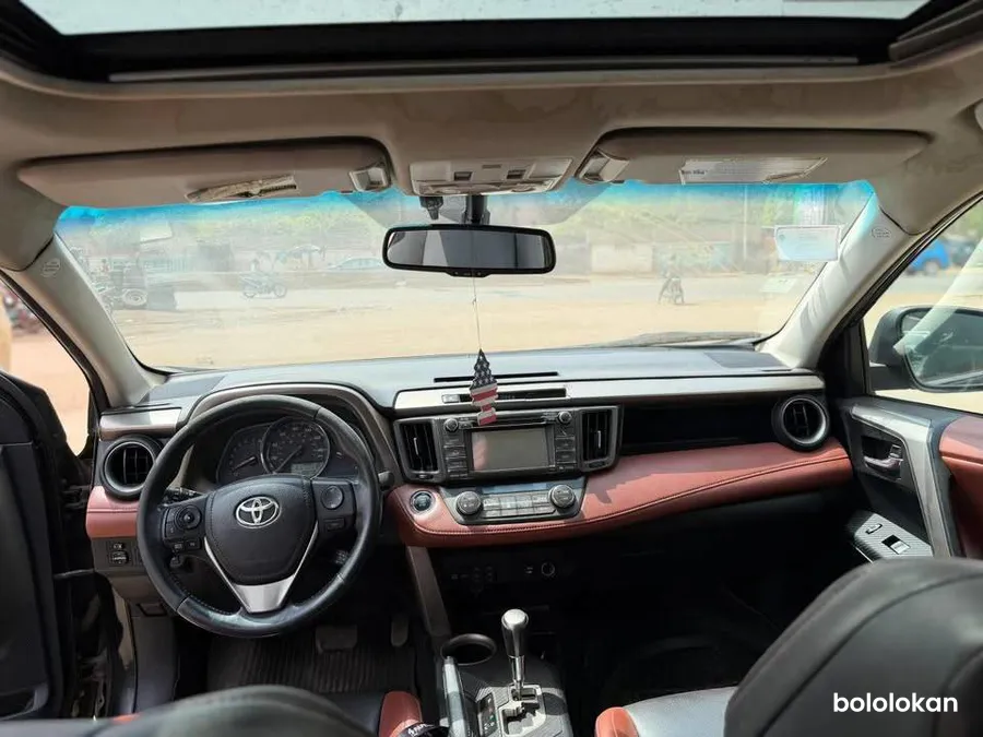RAV4 LIMITED 2015 FULL OPTIONS (image 7)