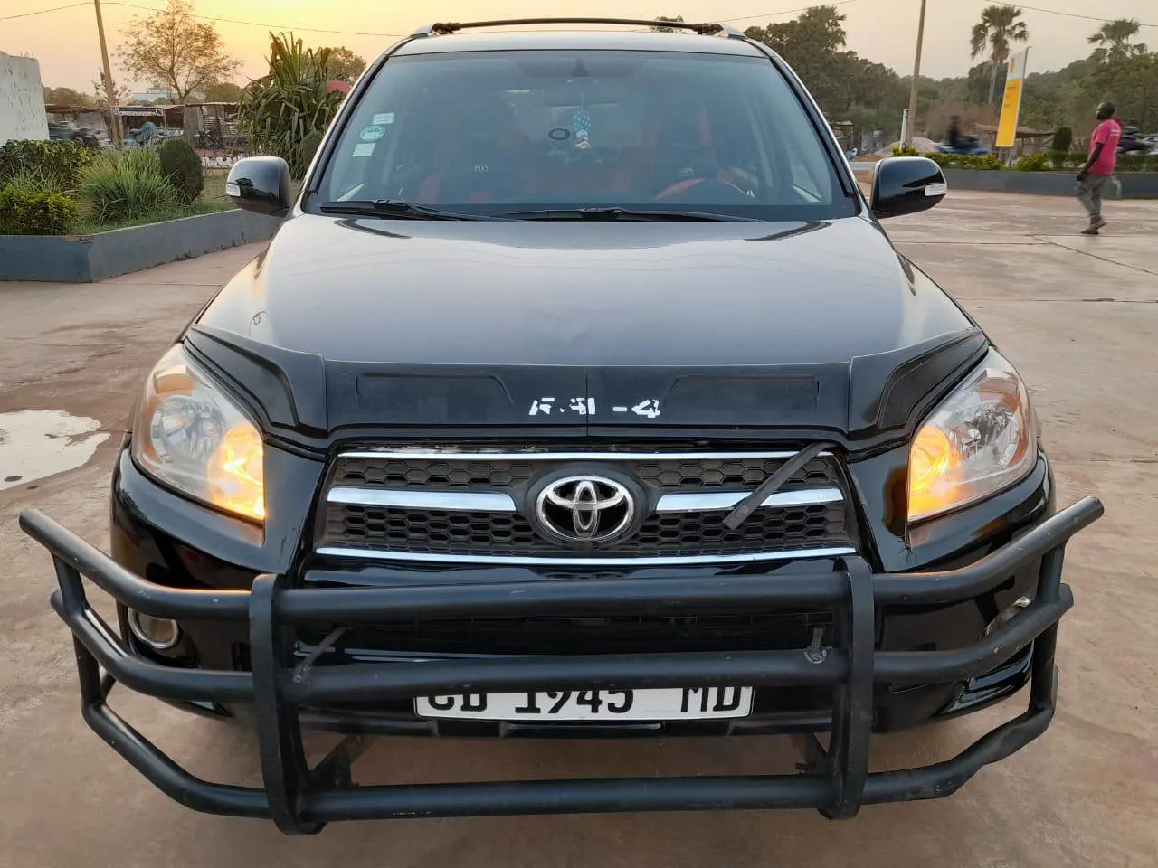 Toyota rav 4 , essence climatisée automatique (image 2)