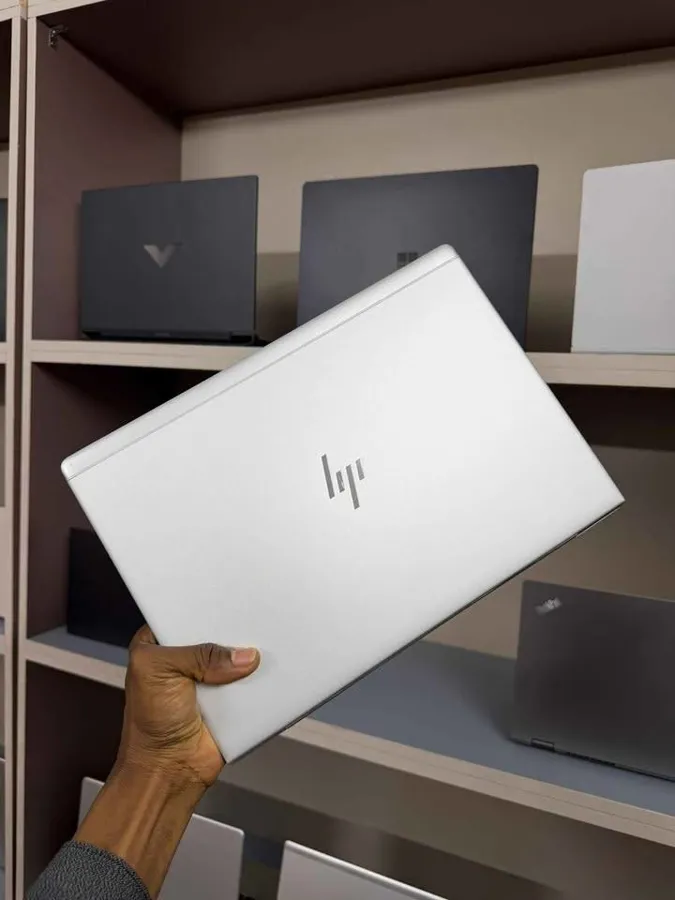 Hp Elitebook 840 G5 (image 3)
