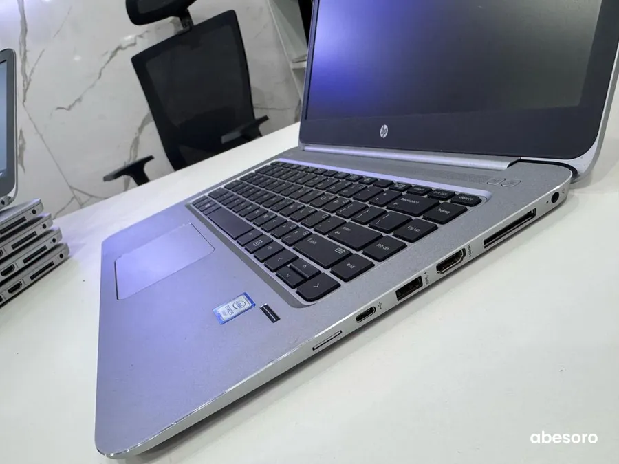 HP ELITEBOOK FOLIO 1040 G3 (image 4)