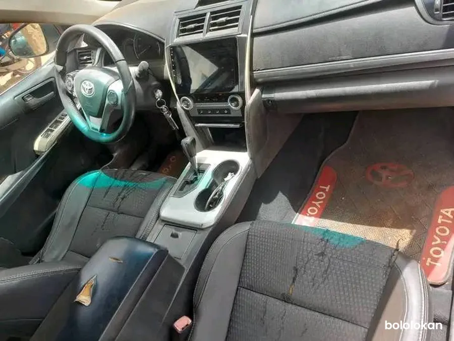Toyota Camry 2014 (image 3)