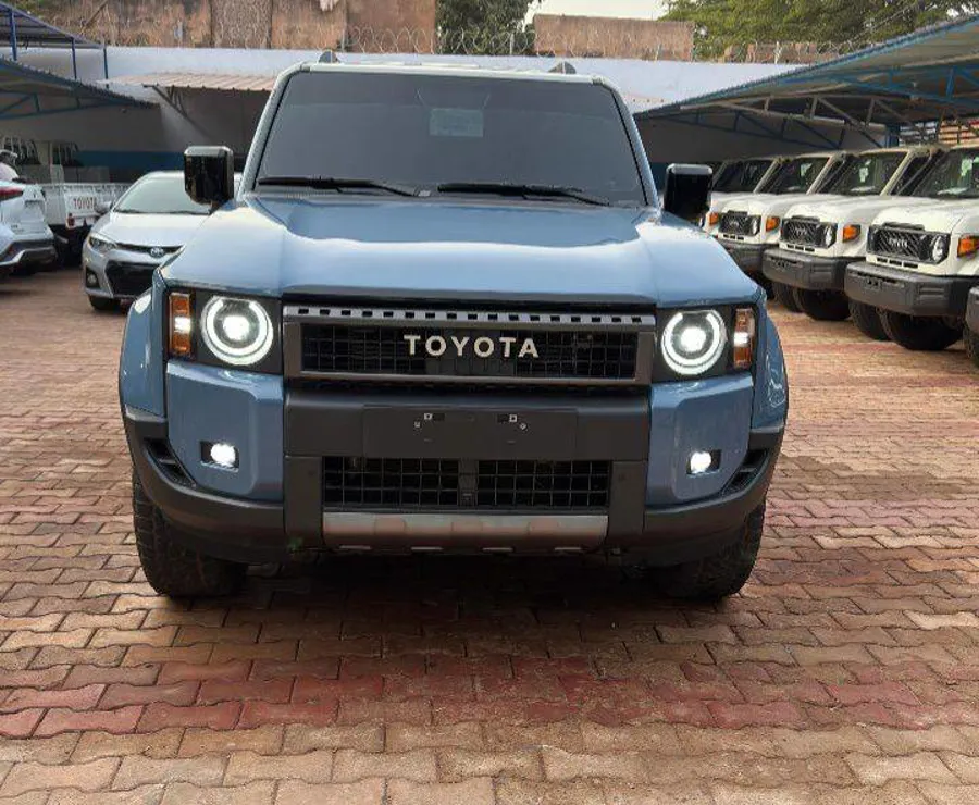 Toyota land cruiser prado 2025 (image 1)