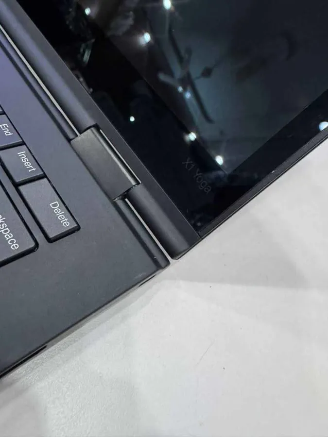 💻 Lenovo ThinkPad X1 Yoga (image 9)