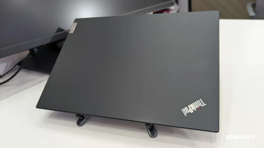 Lenovo ThinkPad L14 (image 9)