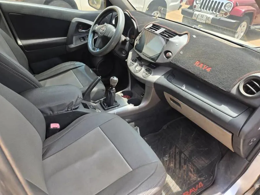 TOYOTA RAV4 ANNÉE 2008 (image 6)