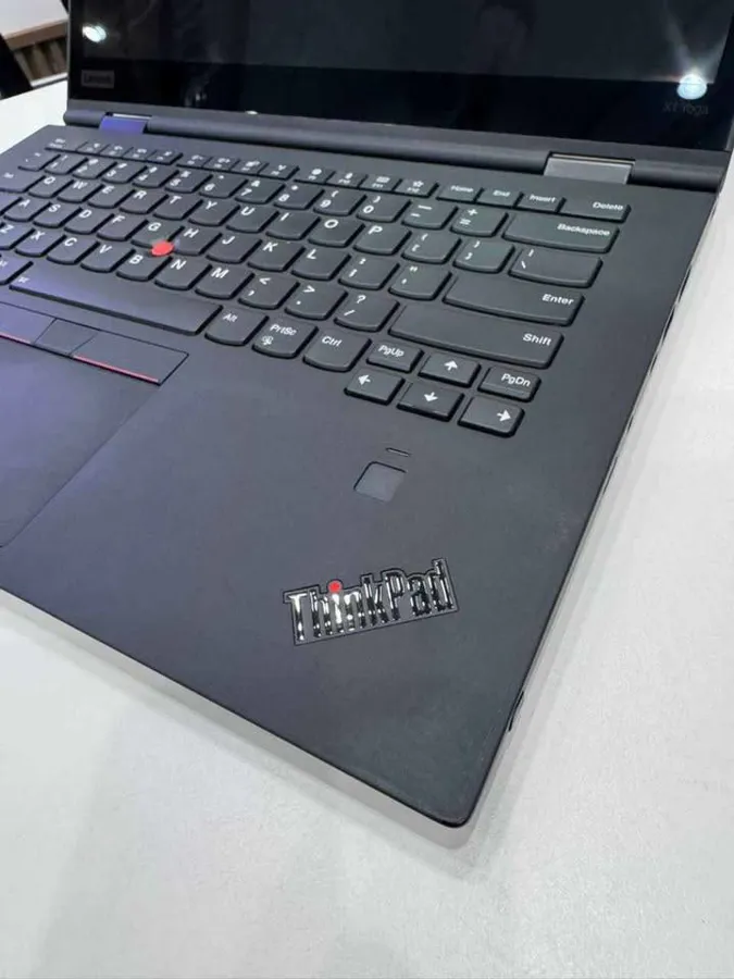 💻 Lenovo ThinkPad X1 Yoga (image 4)