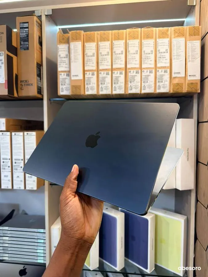 MacBook Air 2023 M2 (image 3)