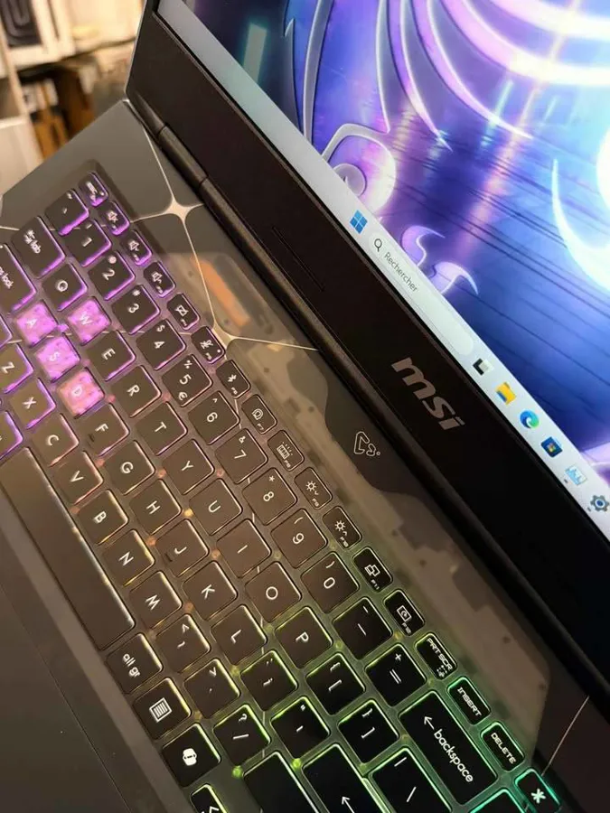 MSI Cyborg 15 B13WEKG (Gaming Laptop) (image 6)