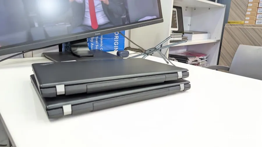 Lenovo ThinkPad E570 (image 7)