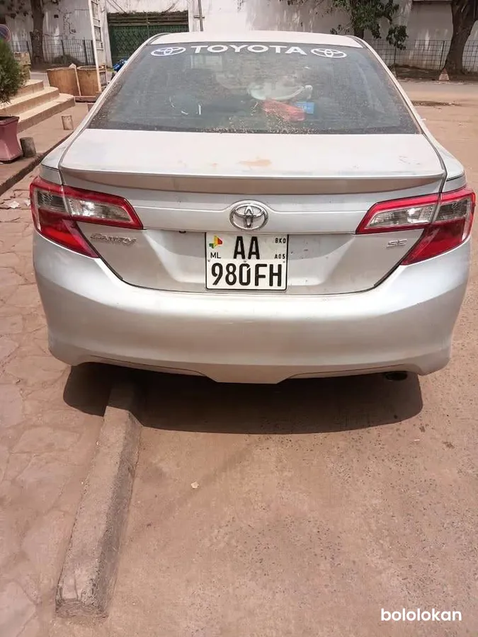 Toyota Camry 2014 (image 6)