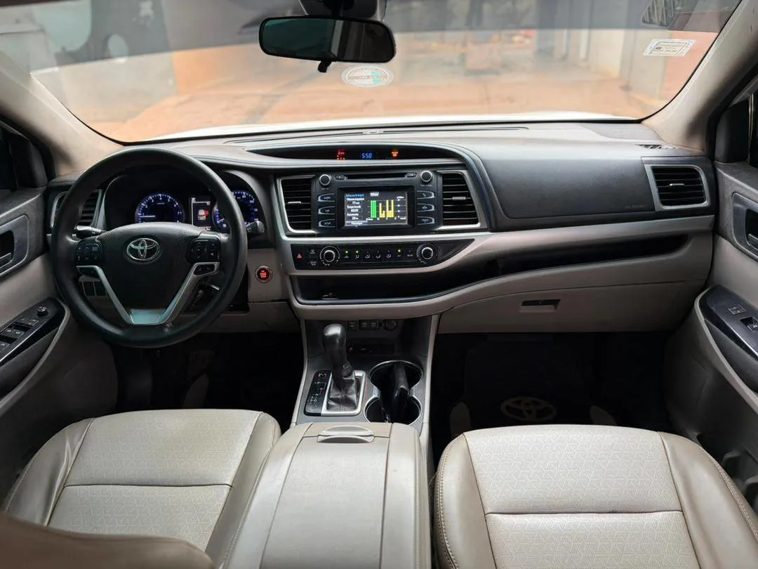 Toyota Highlander 2018 (image 6)
