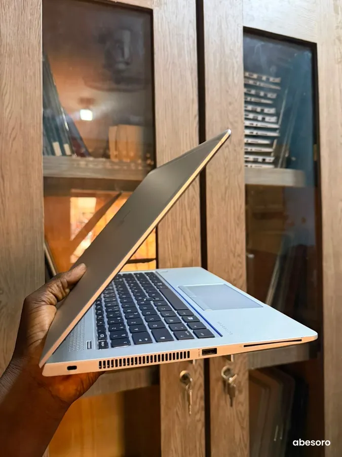 HP ProBook 745 G6 (image 8)