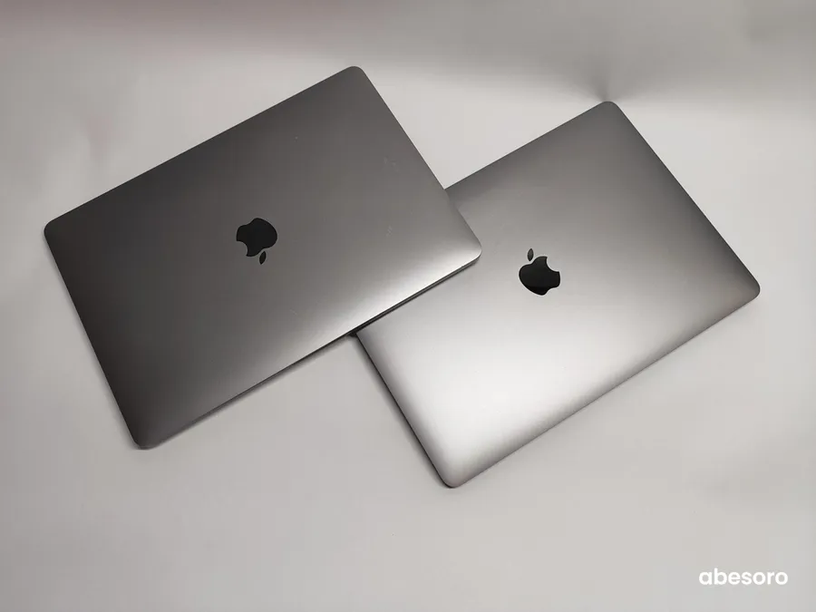 MacBook Pro 2020 13inch TouchBar (image 1)