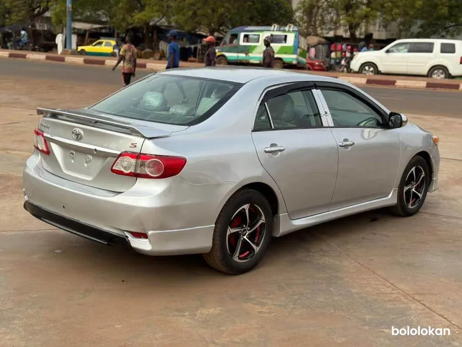 TOYOTA COROLLA LE 2013 (image 5)