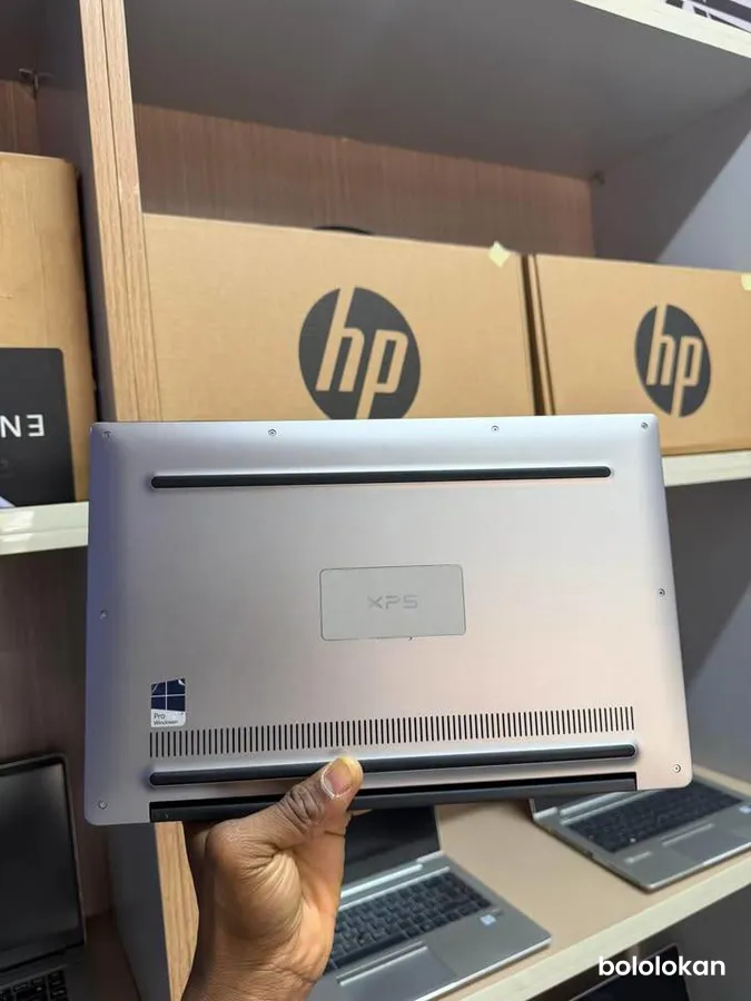 Dell XPS 13 9360 (image 8)